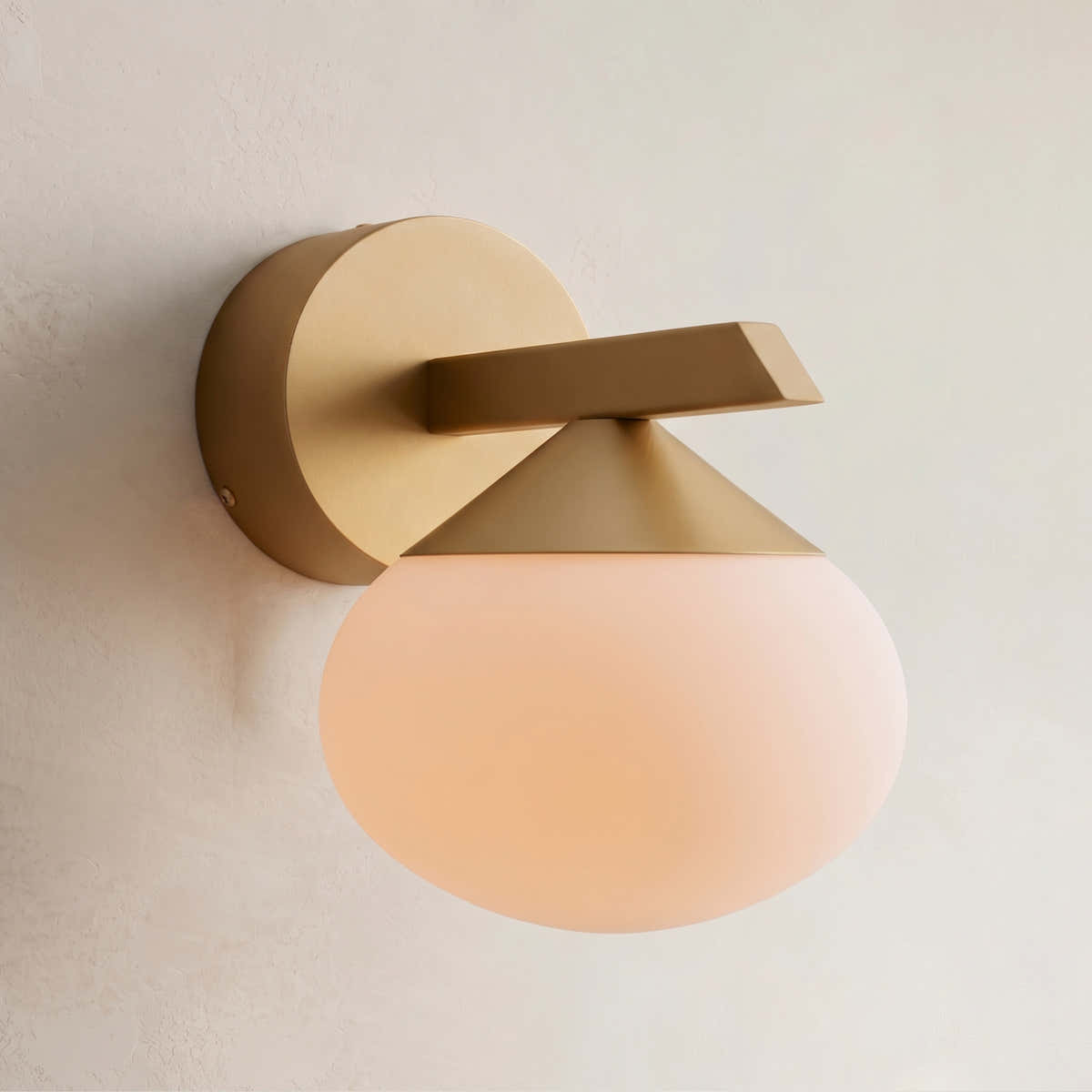 Costella Sconce