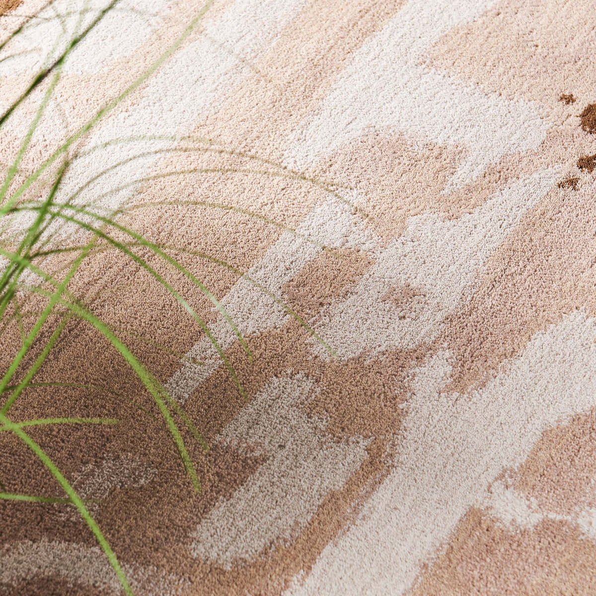 $5000+ Purchase Gift | Solene Ombre Wool-Blend Rug 9'x12'