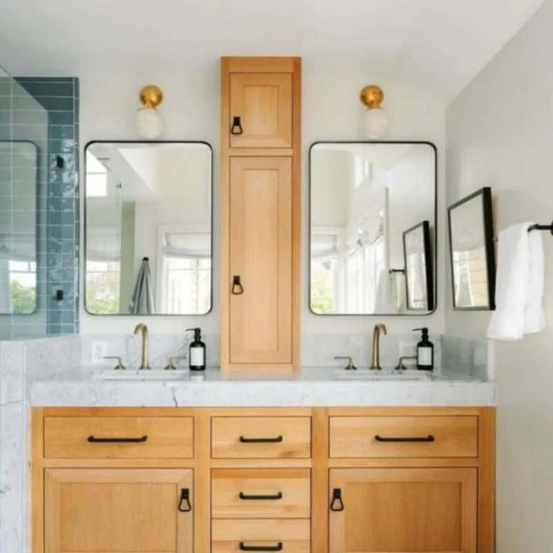 Loya Wall Sconce