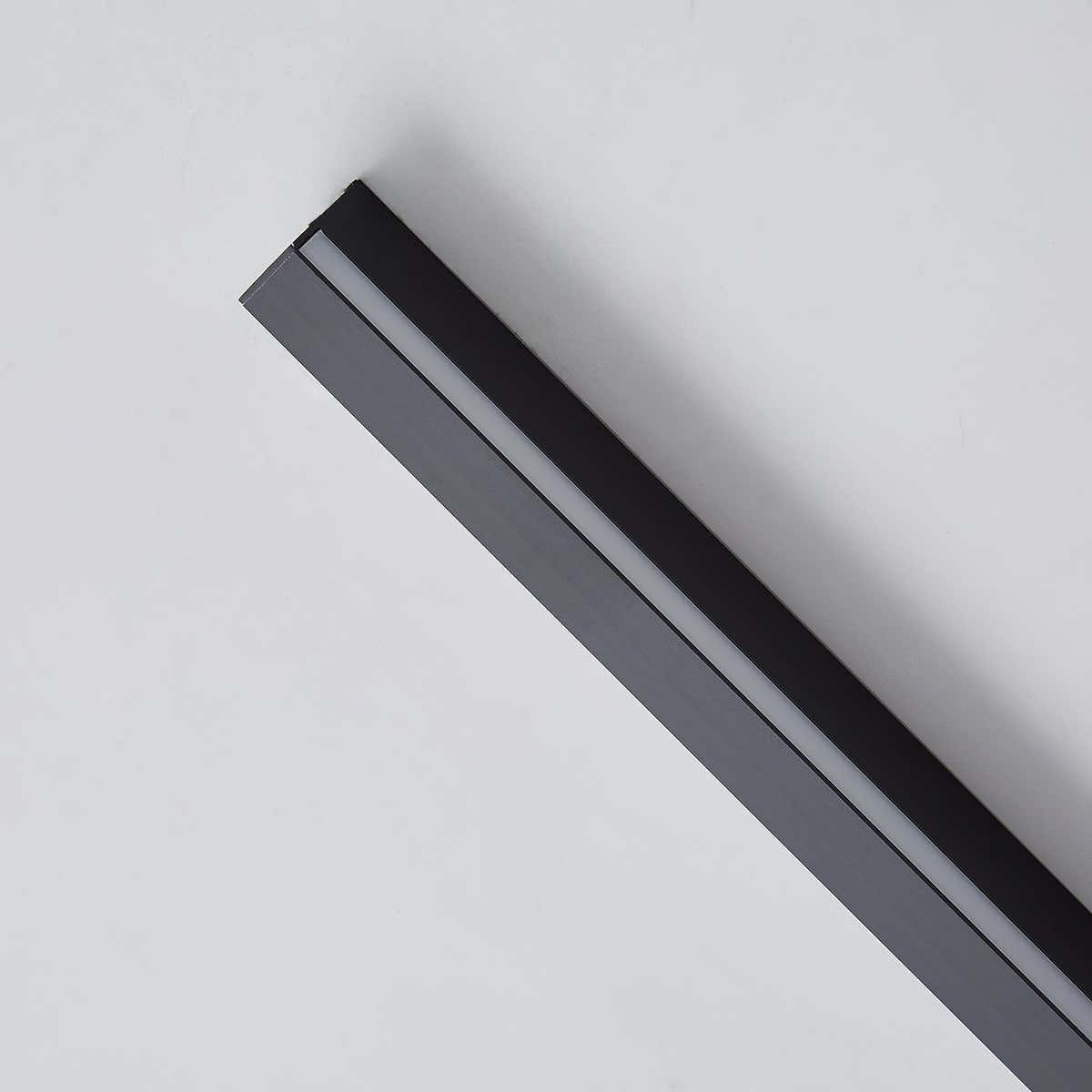 Tratto Wall Light