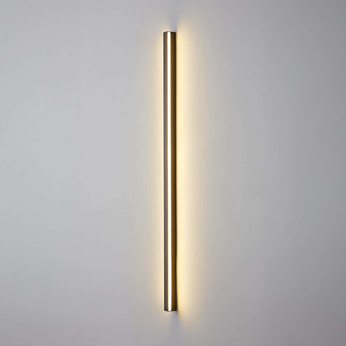 Tratto Wall Light