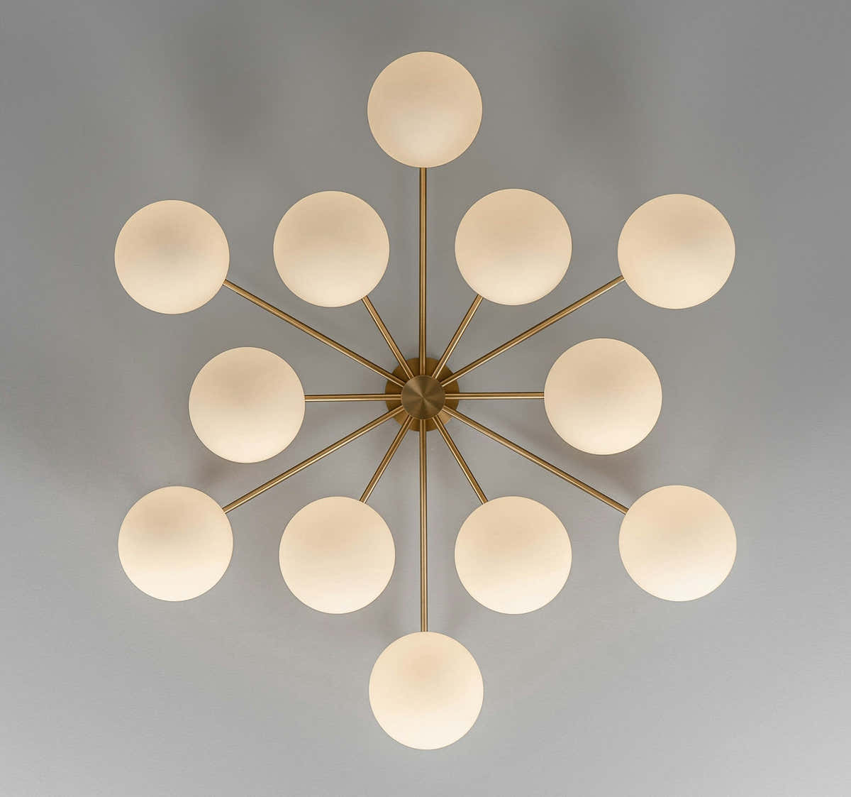 Orion Oval Flush Mount Base Chandelier Ø47.8″