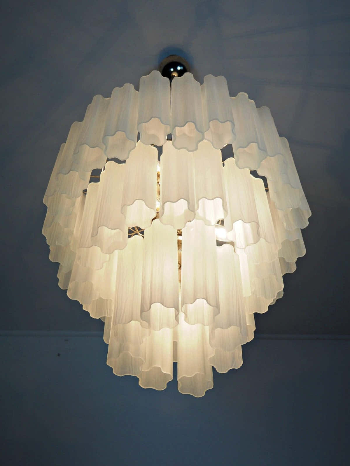Murano Chandelier – 48 tubes – matte white