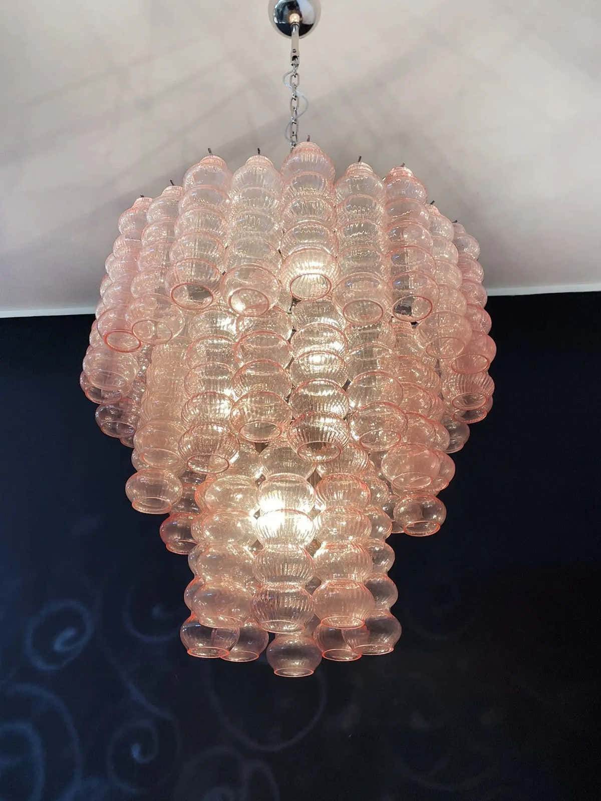 Murano Chandelier – Curva – Rosa – 48 tubes
