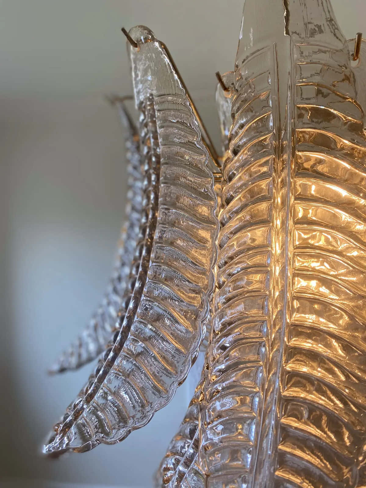 Murano Chandelier – 36 glass leaves – Smoked