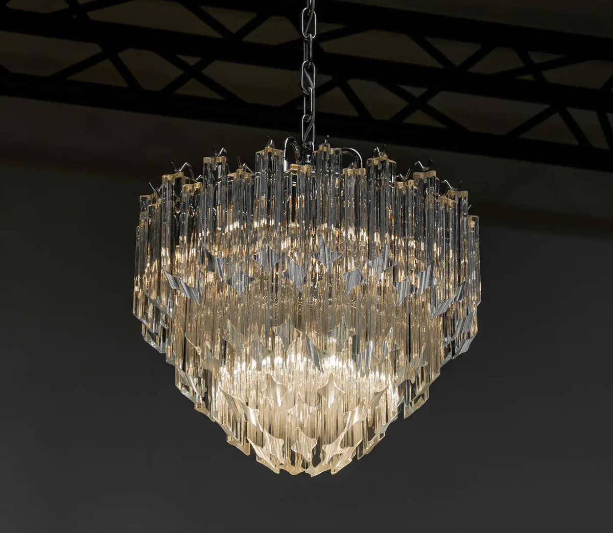 1980s Venini Chrome Chandelier With 91 Clear Triedri Murano Crystals Italy