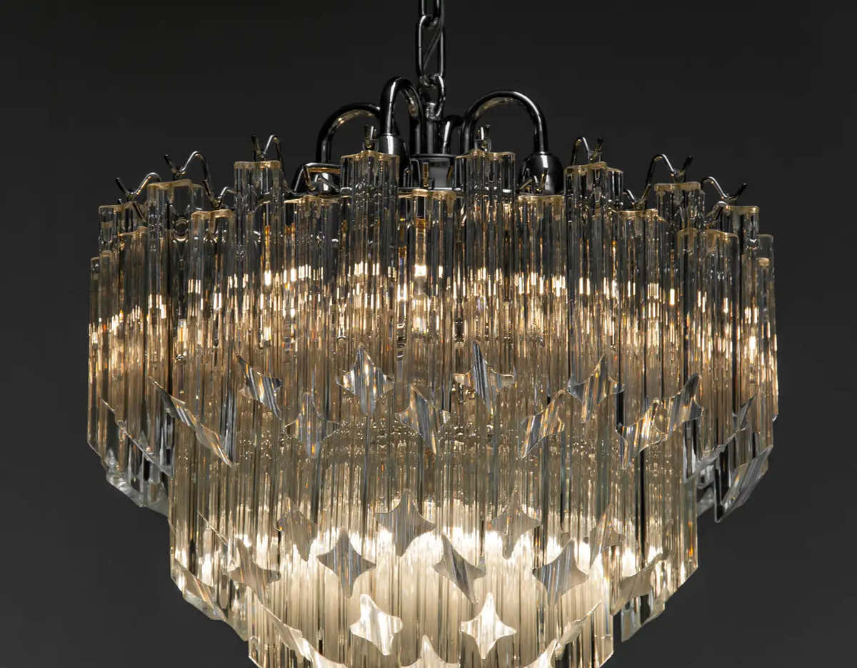 1980s Venini Chrome Chandelier With 91 Clear Triedri Murano Crystals Italy