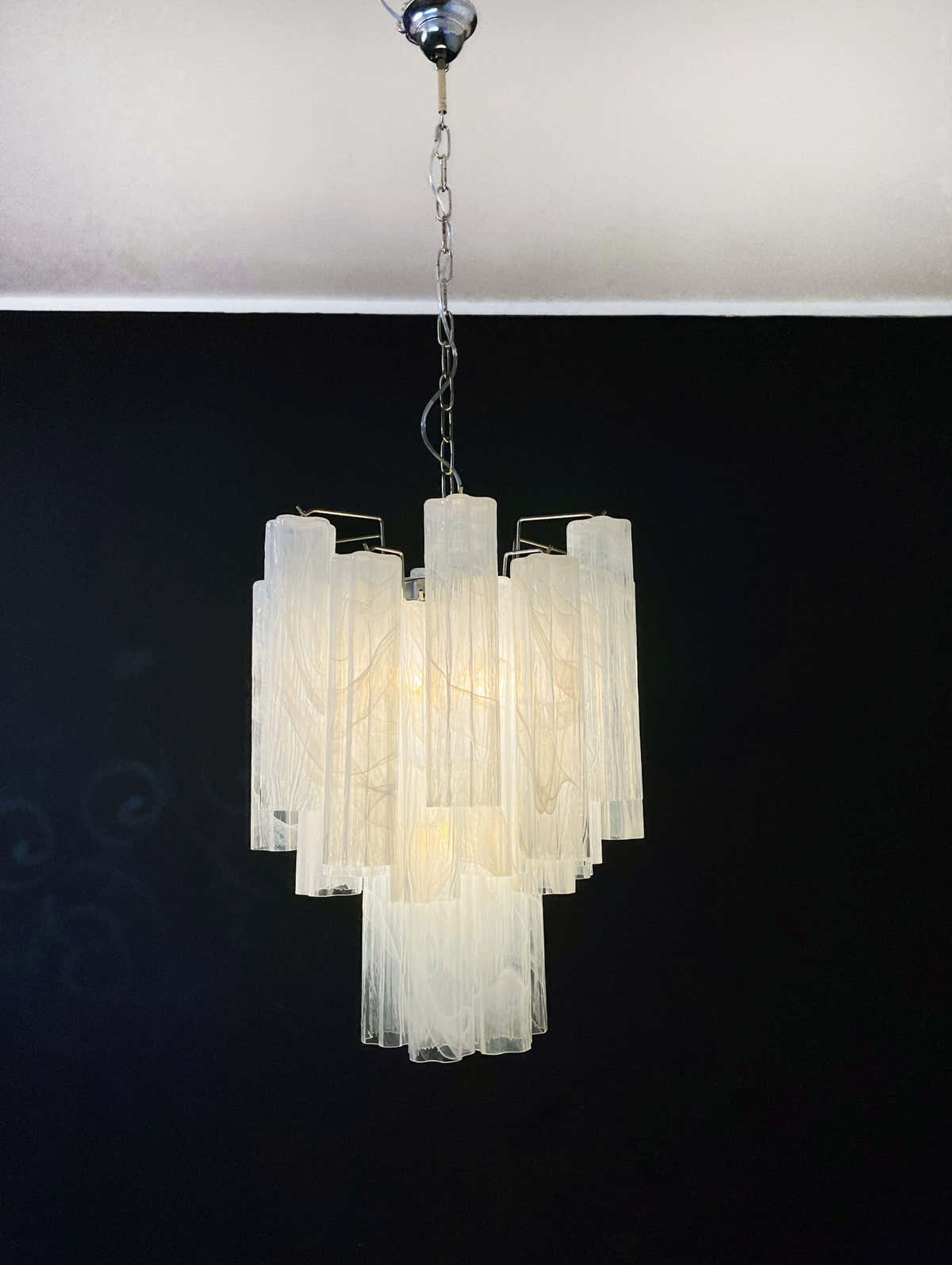 Murano Chandelier – 30 tubes – White Glass Tubes