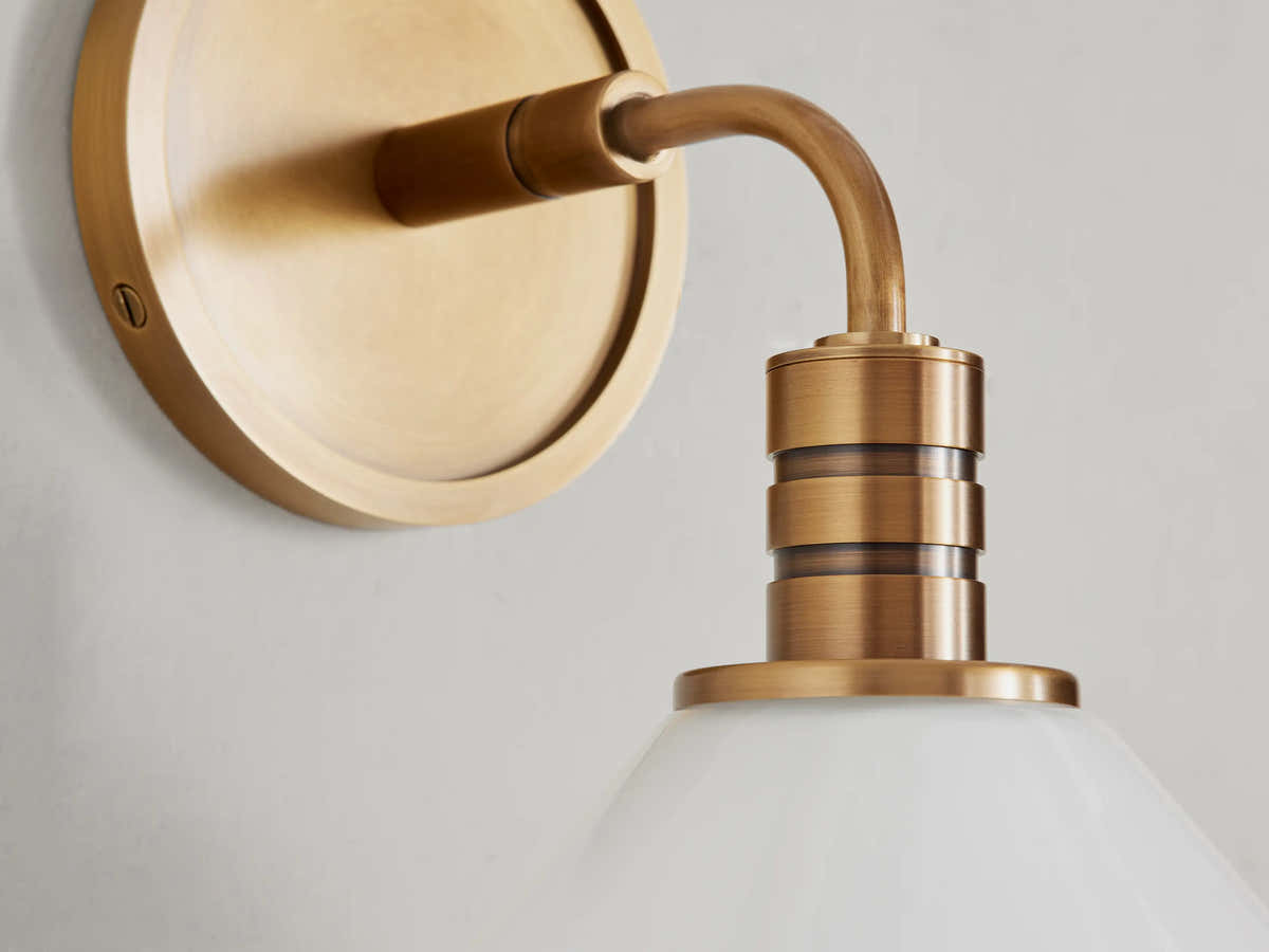 Theron Sconce