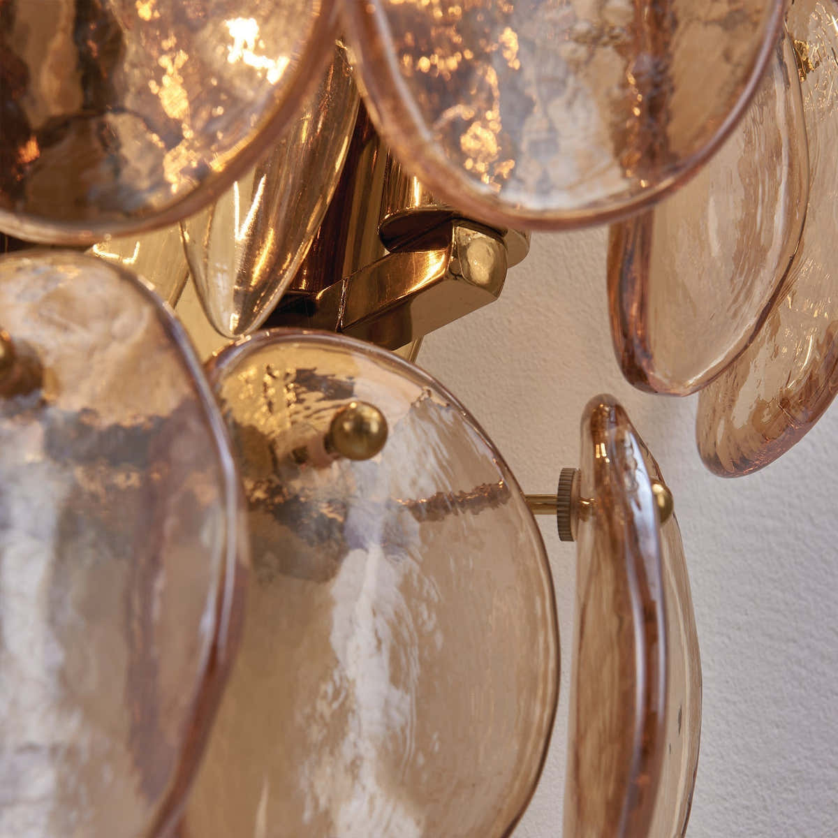 Uroko Wall Lamp