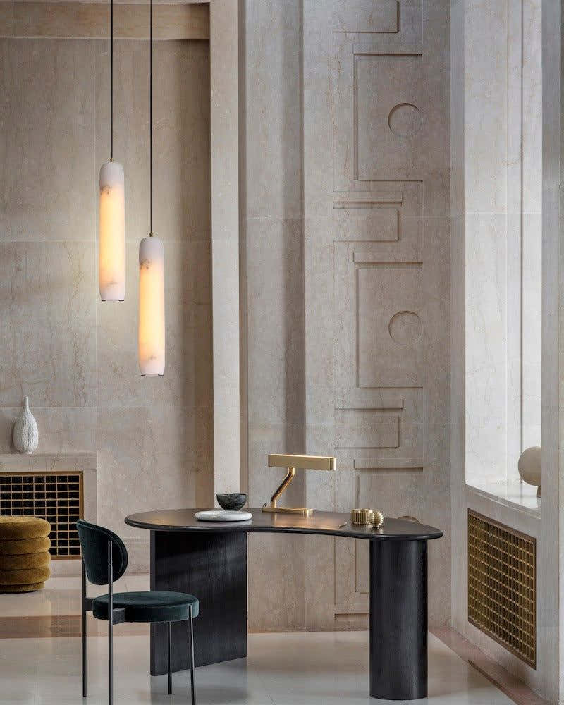 Modern Moonshade Natural Alabaster Column Design Linear Flute Pendant Light for bedroom