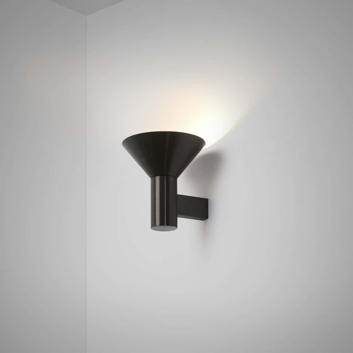 Torres  Alabaster Wall lamp