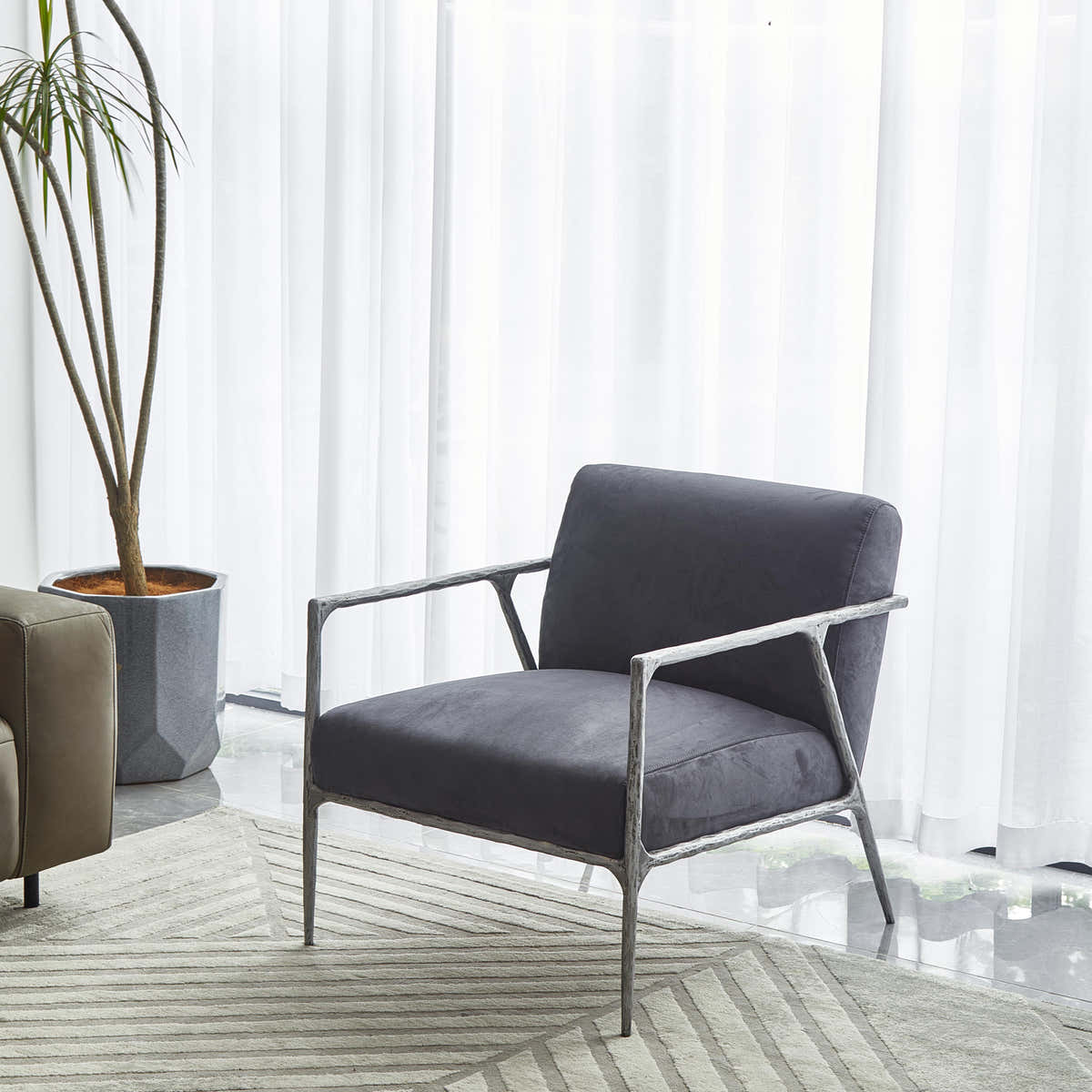 Hand-Forged Metal Retro Silver Iron Frame Track Armchair