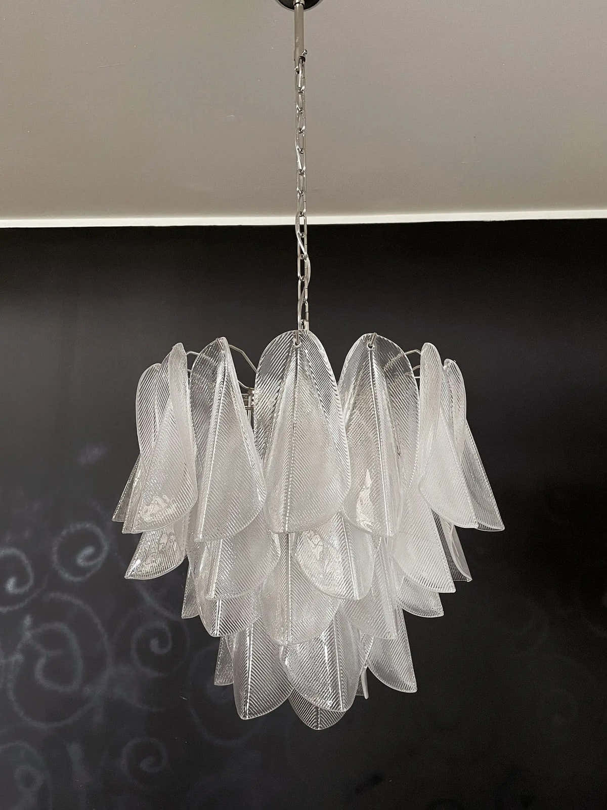 Murano Chandelier – Rondini – 41 glass leaves – Transparent