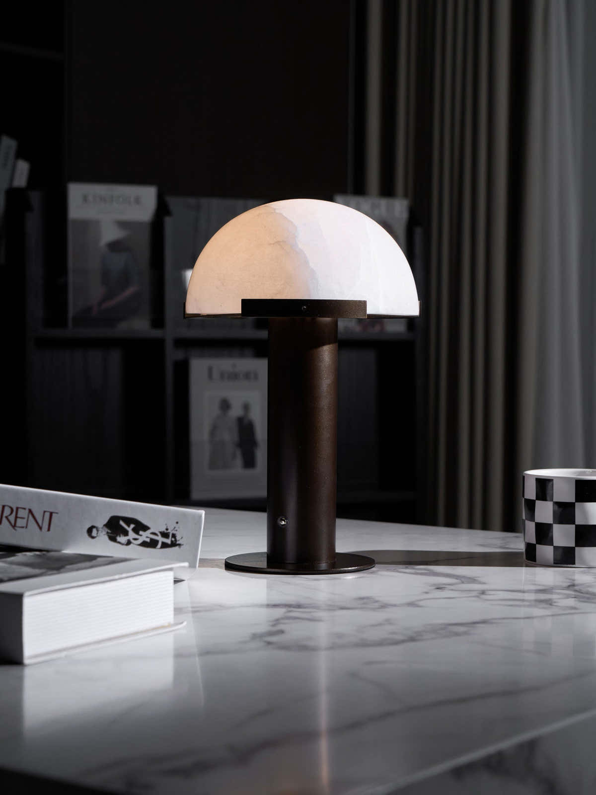 Elegance Alabaster Table Lamp - Vakkerlight