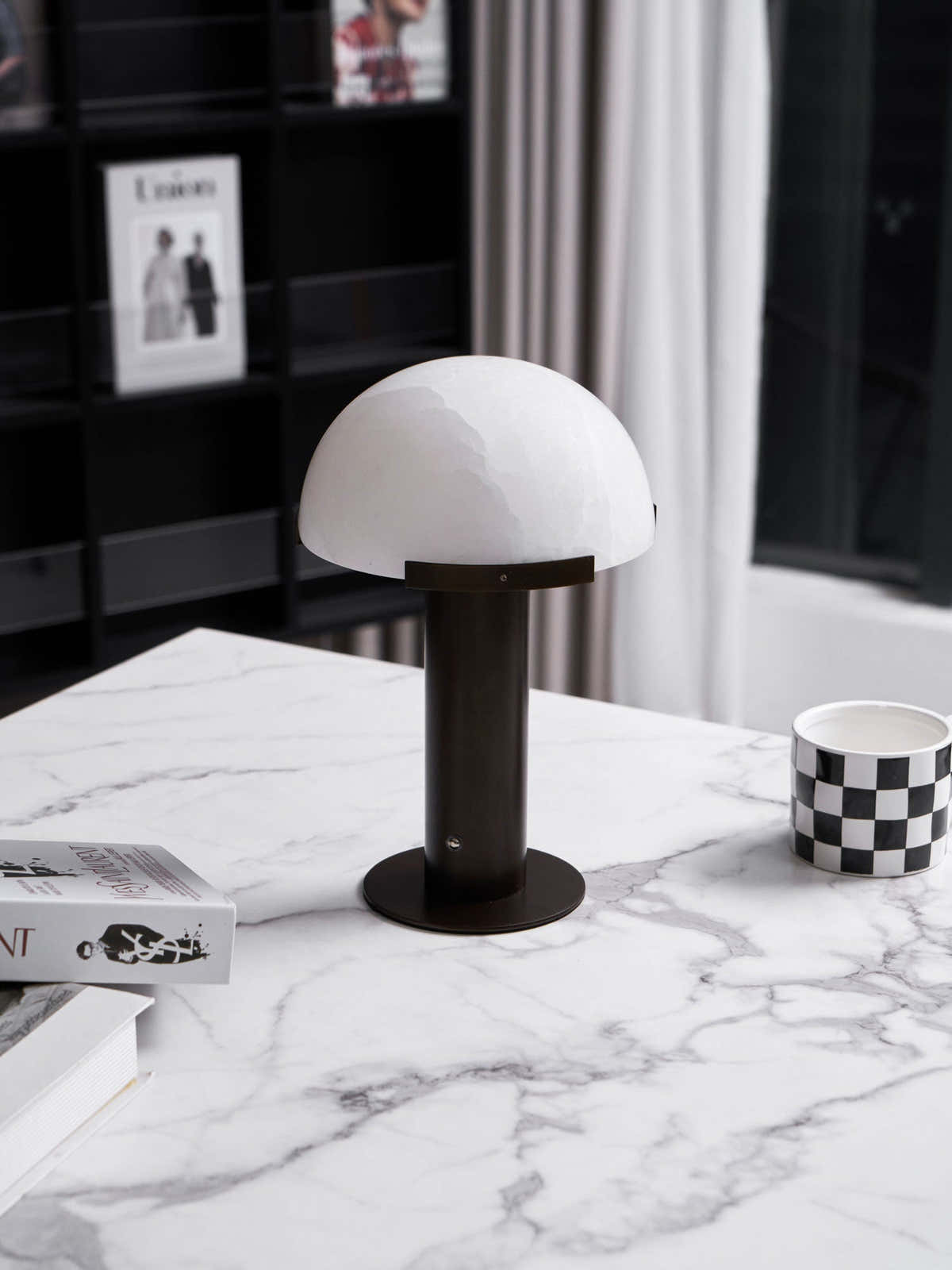 Elegance Alabaster Table Lamp - Vakkerlight